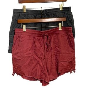 Knox Rose Red Gray Bundle of‎ 2 Shorts Size Large